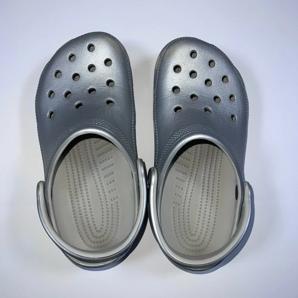 Crocs Classic Clogs Metallic Silver | Youth Size J5 | Unisex